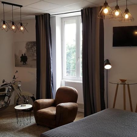 Au Faisan Dore Neuville-sur-Ain Kültér fotó