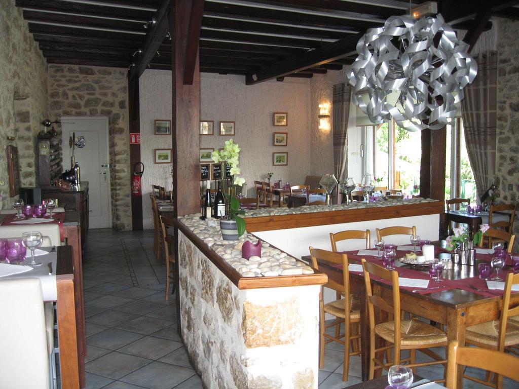 Au Faisan Dore Neuville-sur-Ain Kültér fotó